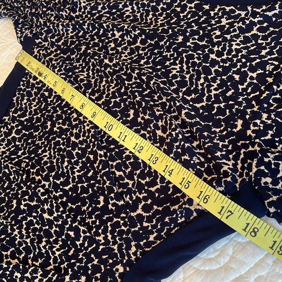 Ralph Lauren Print Runched Sheath Dress 12 P Navy Blue Leopard Classic Preppy - Picture 11 of 17